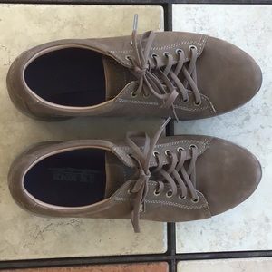 Joya Paris II comfort walking shoes, womens 9.5 M.